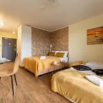 Apartman Mostek Riverside Modern By Bookinghost *